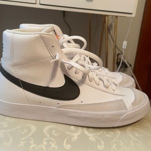 Nike Blazer Mids